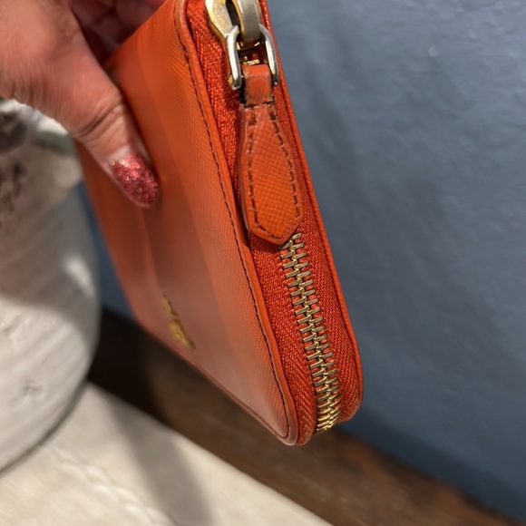 EUC Prada Zippy wallet, Authentic! - Picture 8 of 16